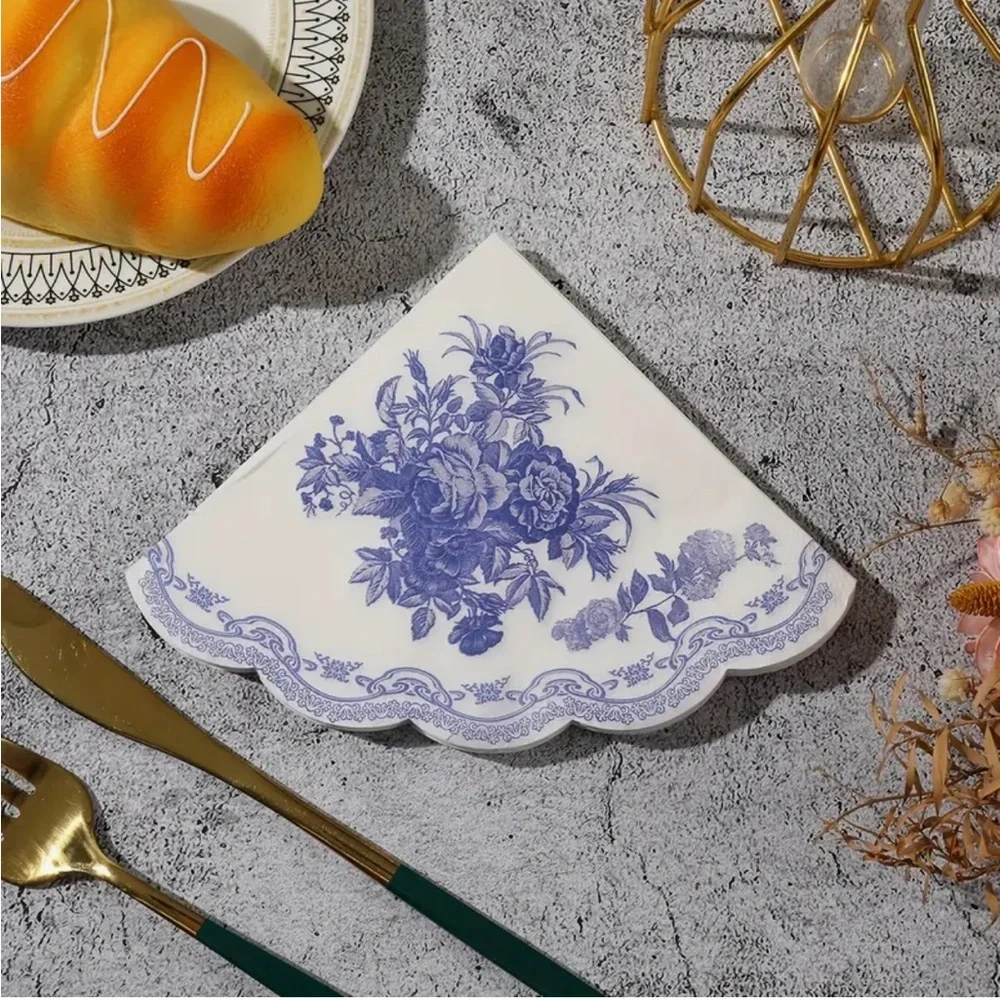 Blue Floral Round Scalloped Edge Cocktail Napkins, 20 ct